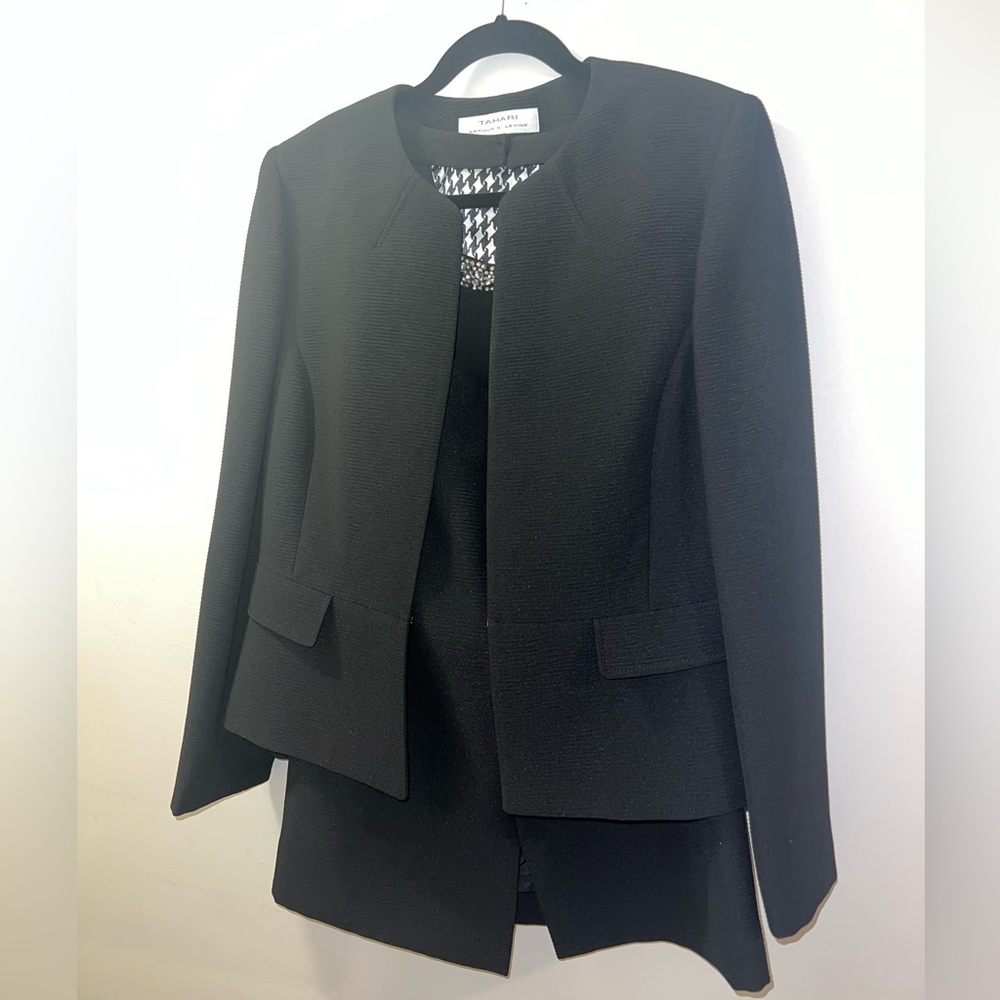 Women’s Suit - Tahari